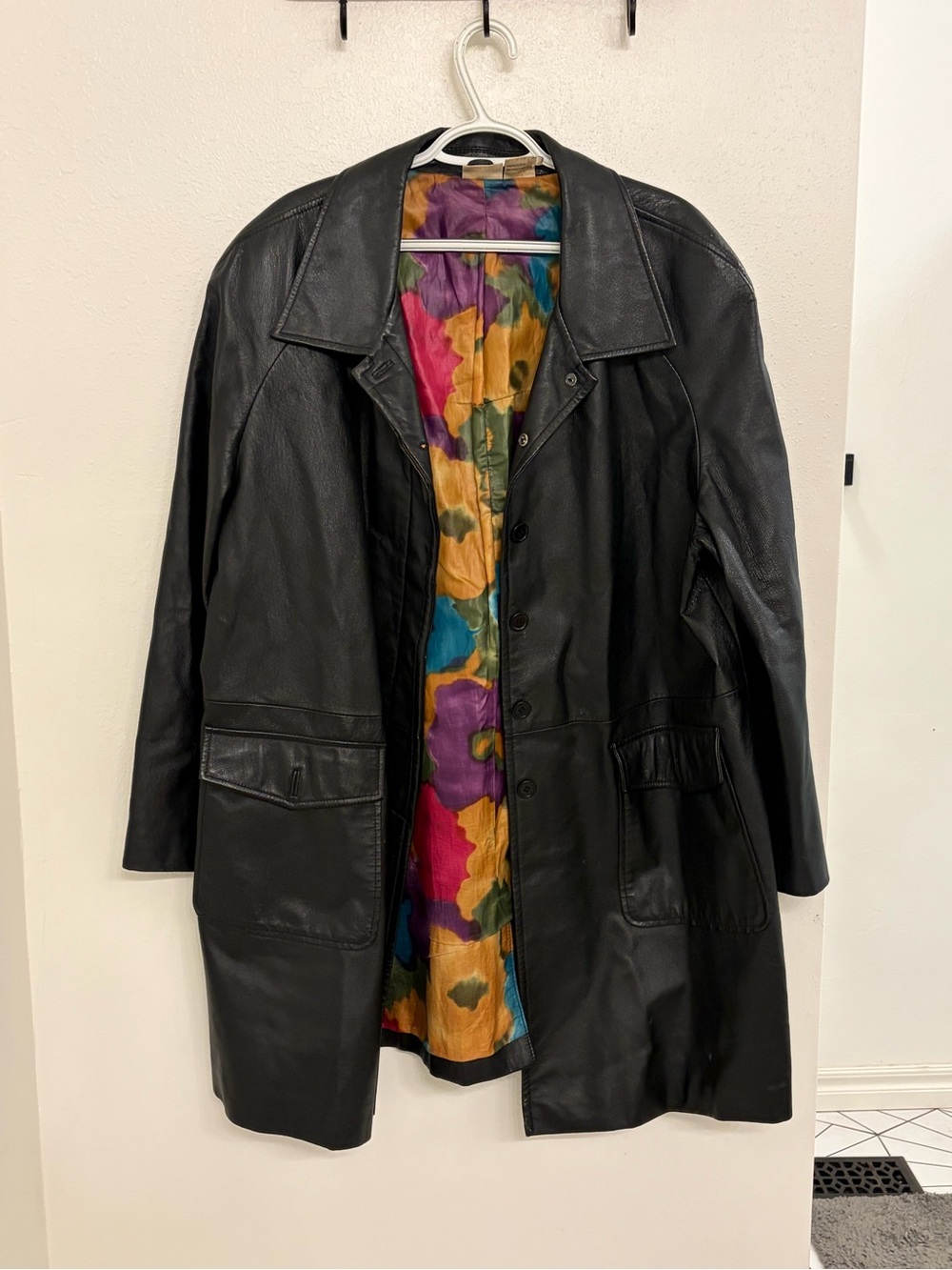 Vintage Newport News Black Leather Car Coat Jacket Plus Sz/2X Multicolor Lining